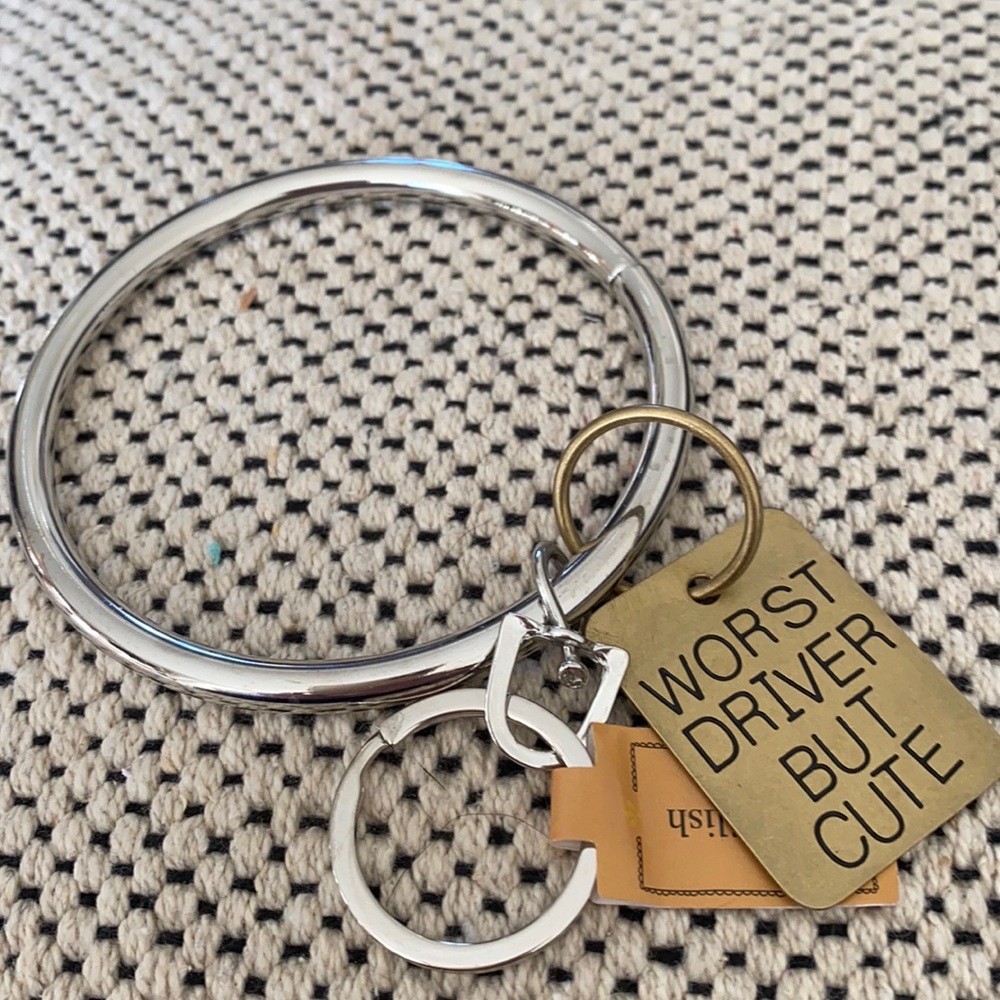 Key chain that fits in your wrist